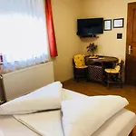 Konukevi Szuts Vendeghaz Fertőrákos