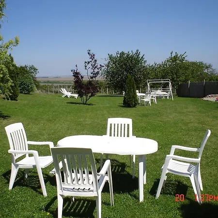 Szuts Vendeghaz Fertőrákos