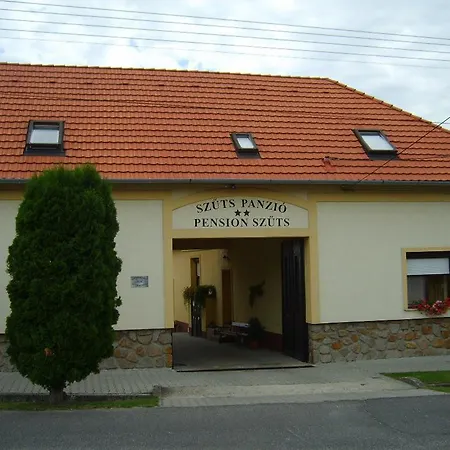 Szuts Vendeghaz 3* Фертёракош