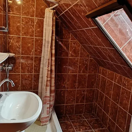 Szuts Vendeghaz *
